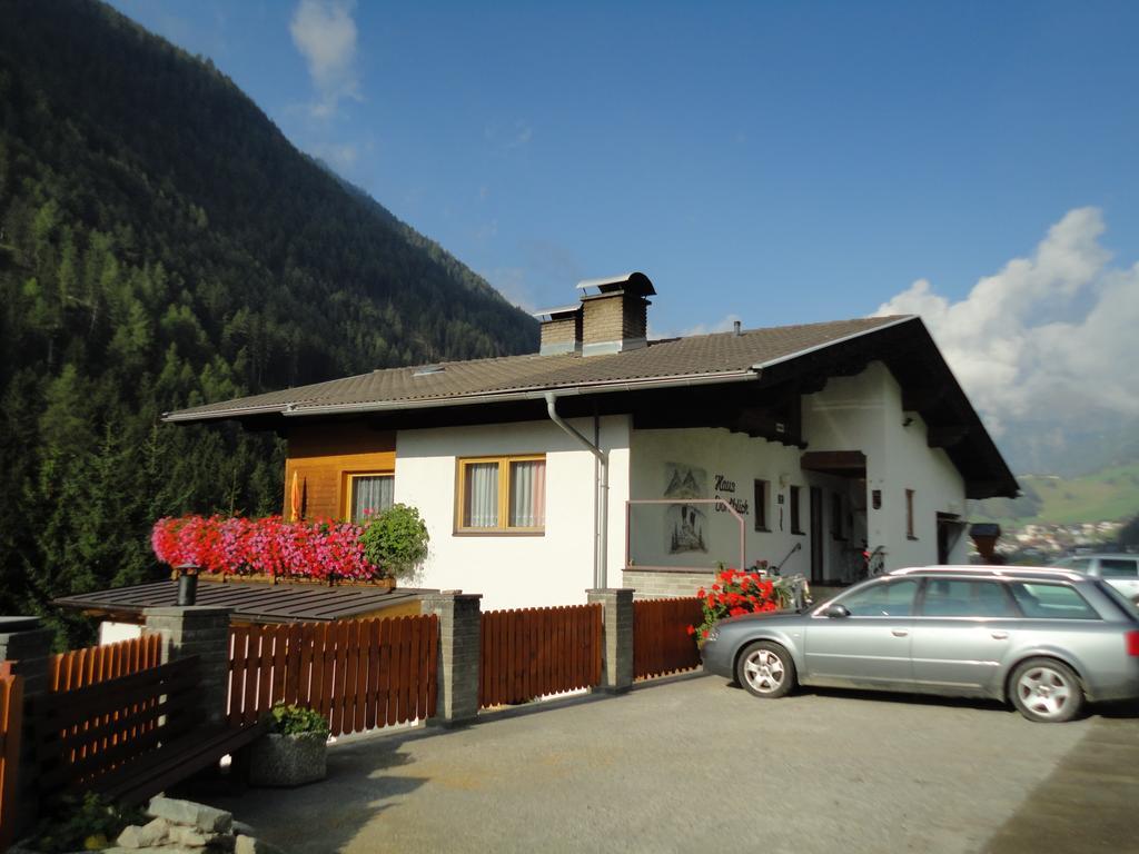 Haus Dorfblick Hotel Pragraten Exterior photo